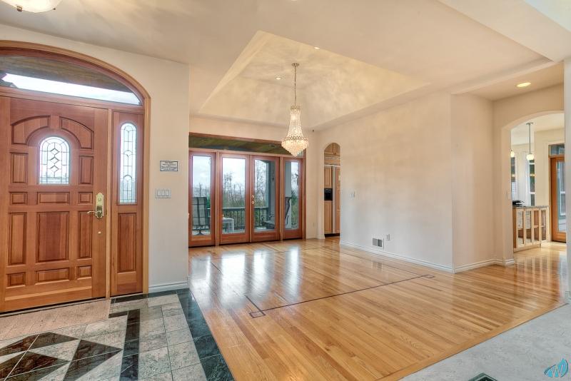 Dining area.jpg